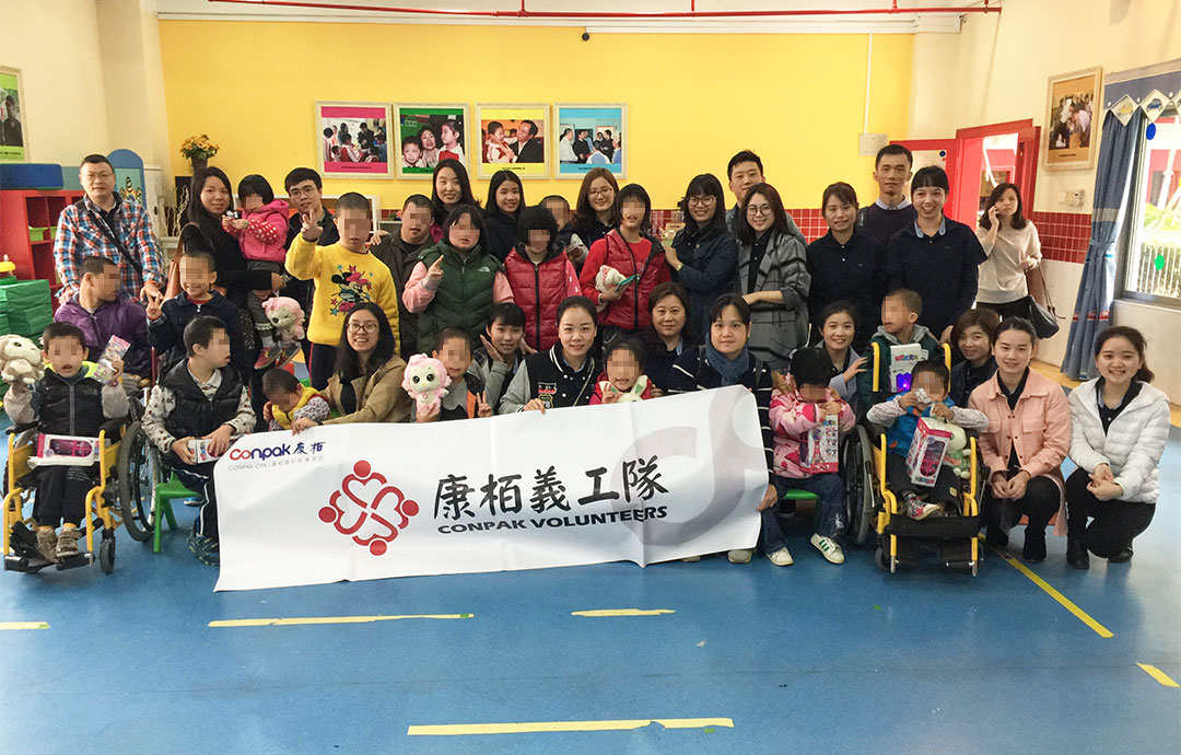 探訪深圳市寶安區(qū)社會福利中心小朋友